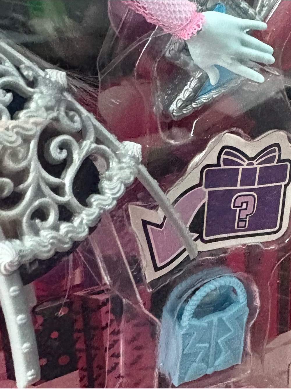 Monster High Scary Sweet BirthdayFrankie Stein Doll - Picture 6 of 7
